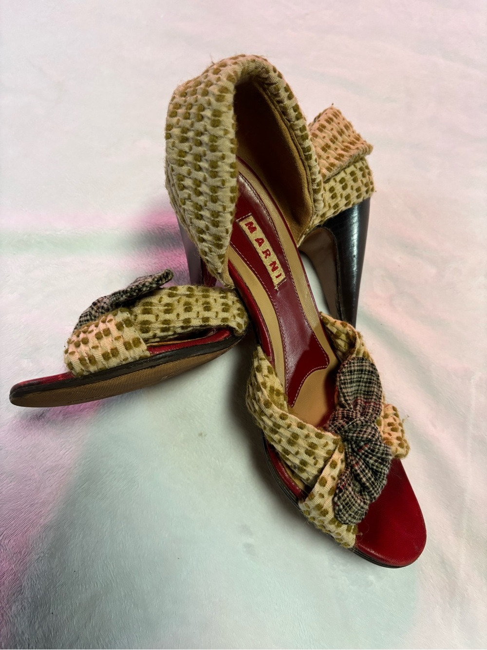 Marni Beige Woven Bow Peep-Toe Heels with Red Insole